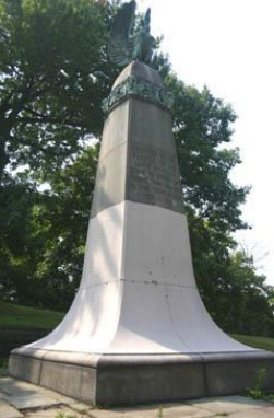 Zoom on the image : West End Park World War One Monument - Pennsylvania